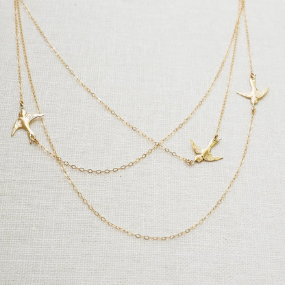 🕊FLYING BIRDS Necklace