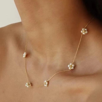 🌼Pearl Daisy Flower Choker