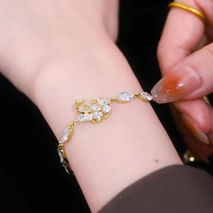🎄CHRISTMAS HOT SALE❄-Super Sparkling Swan Zircon Bracelet