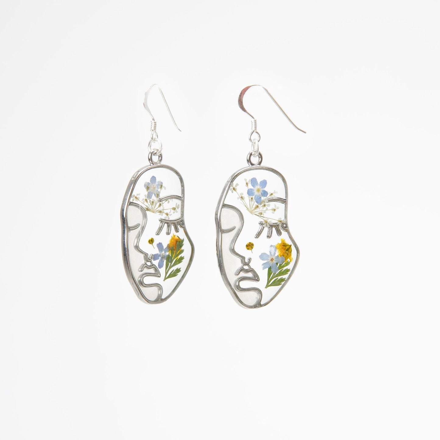 Abstract Face Gold plated Earrings handmade with pressed flowers🌸
