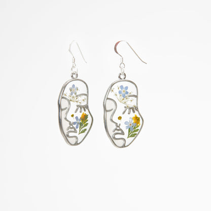 Abstract Face Gold plated Earrings handmade with pressed flowers🌸