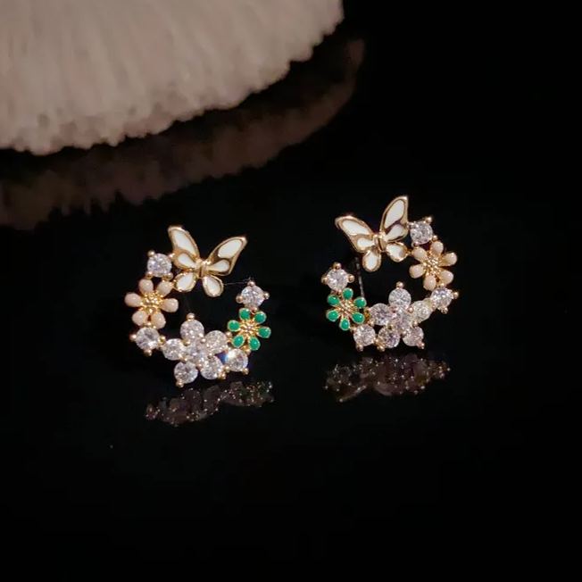 🌸Butterfly Wreath Zircon Earrings