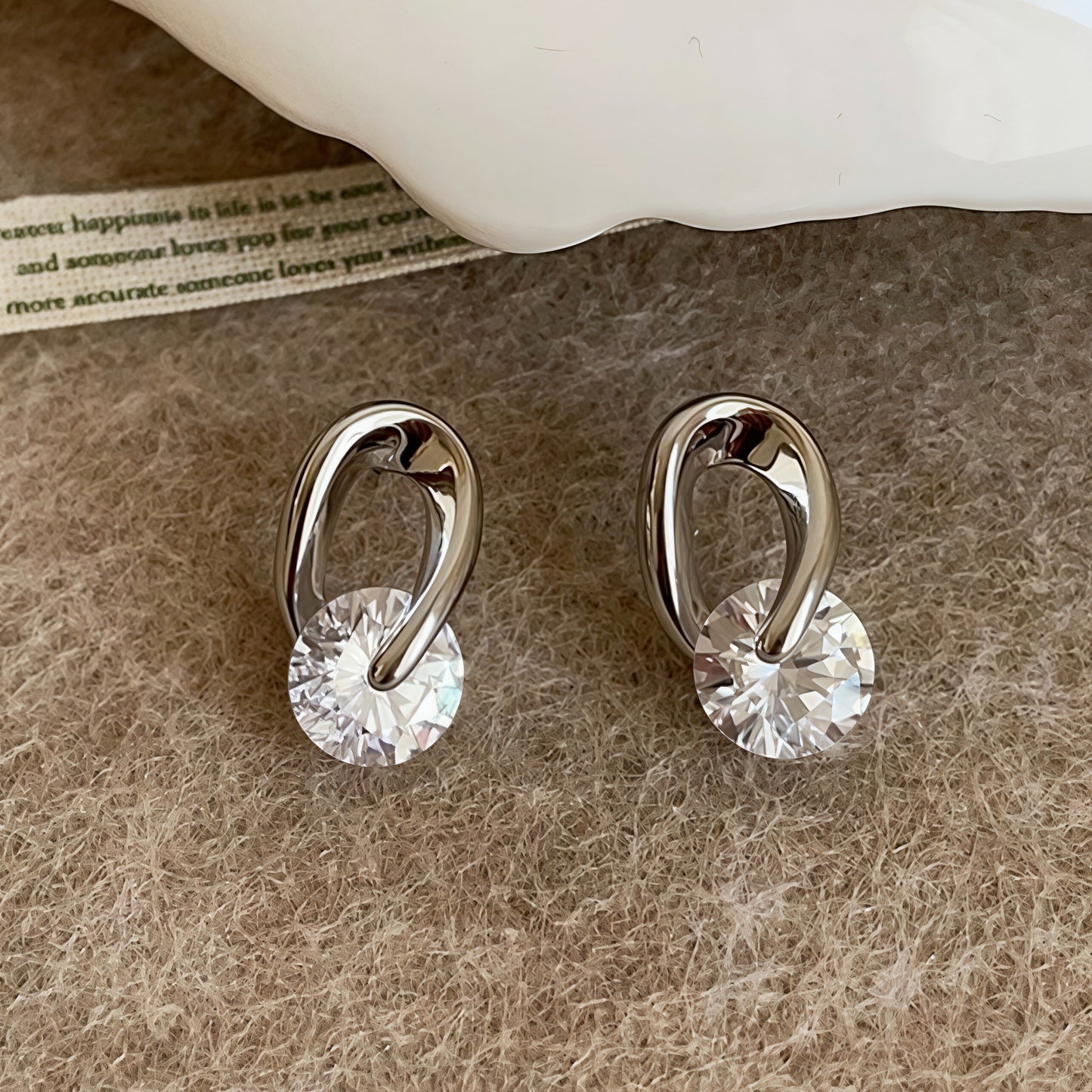 Hot Sale🎁Minimalist Zircon Stud Earrings